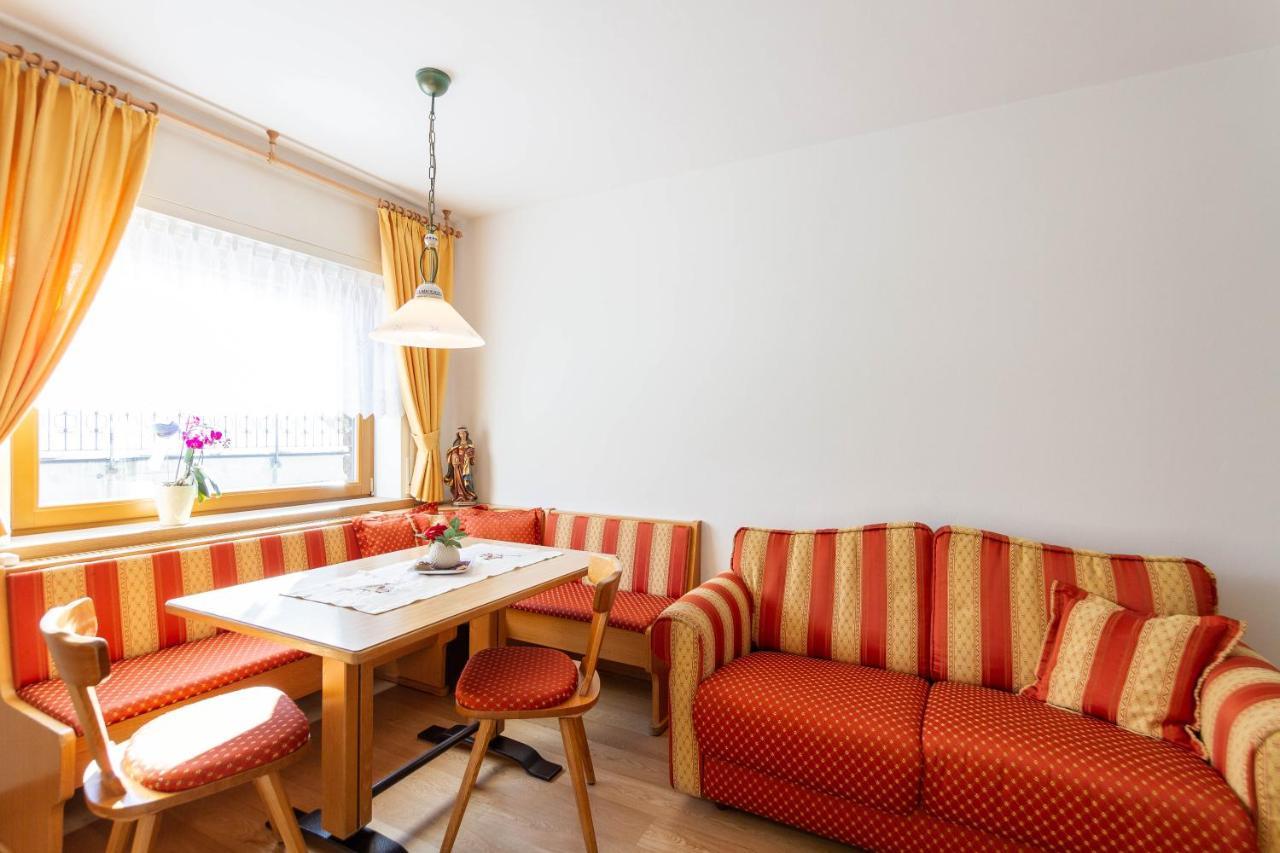Apartment Sabrina Santa Cristina Val Gardena Екстер'єр фото
